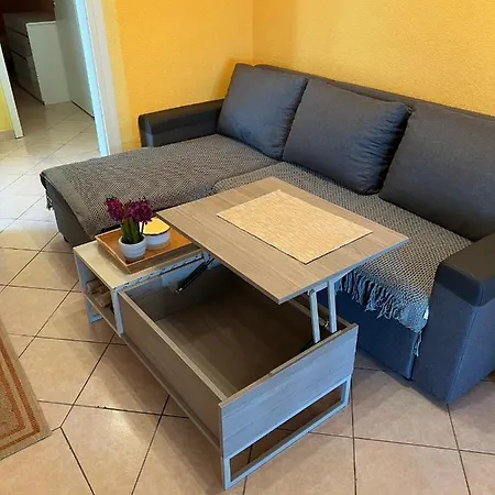 Casa Mare Garten Zwei Baeder Eg * Rtina