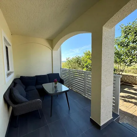 Casa Mare Gartenwohnung Prázdninový dům *