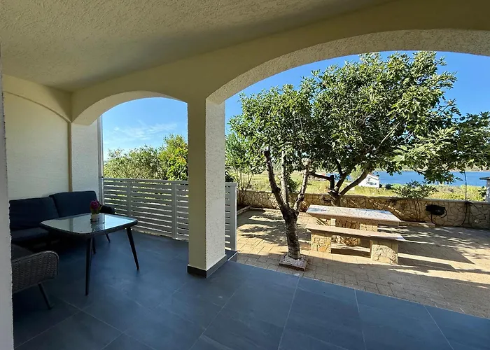 Nyaraló Casa Mare Gartenwohnung